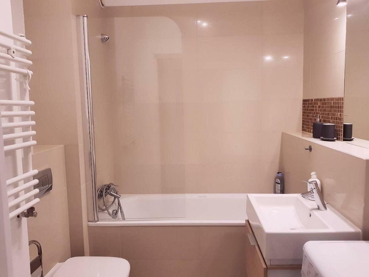 Family Apartment Golden Tulip 미엥지즈드로예 외부 사진