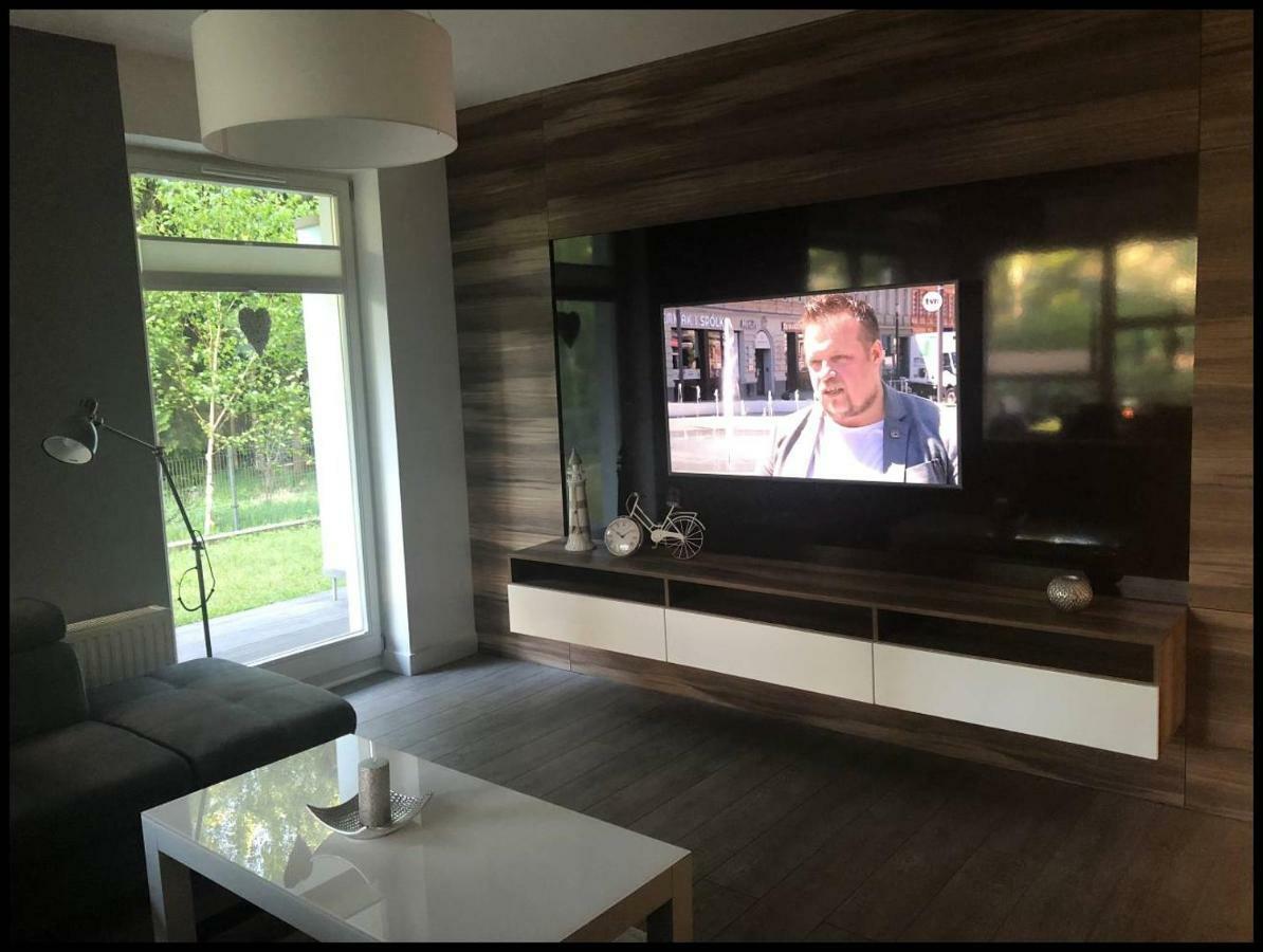 Family Apartment Golden Tulip 미엥지즈드로예 외부 사진