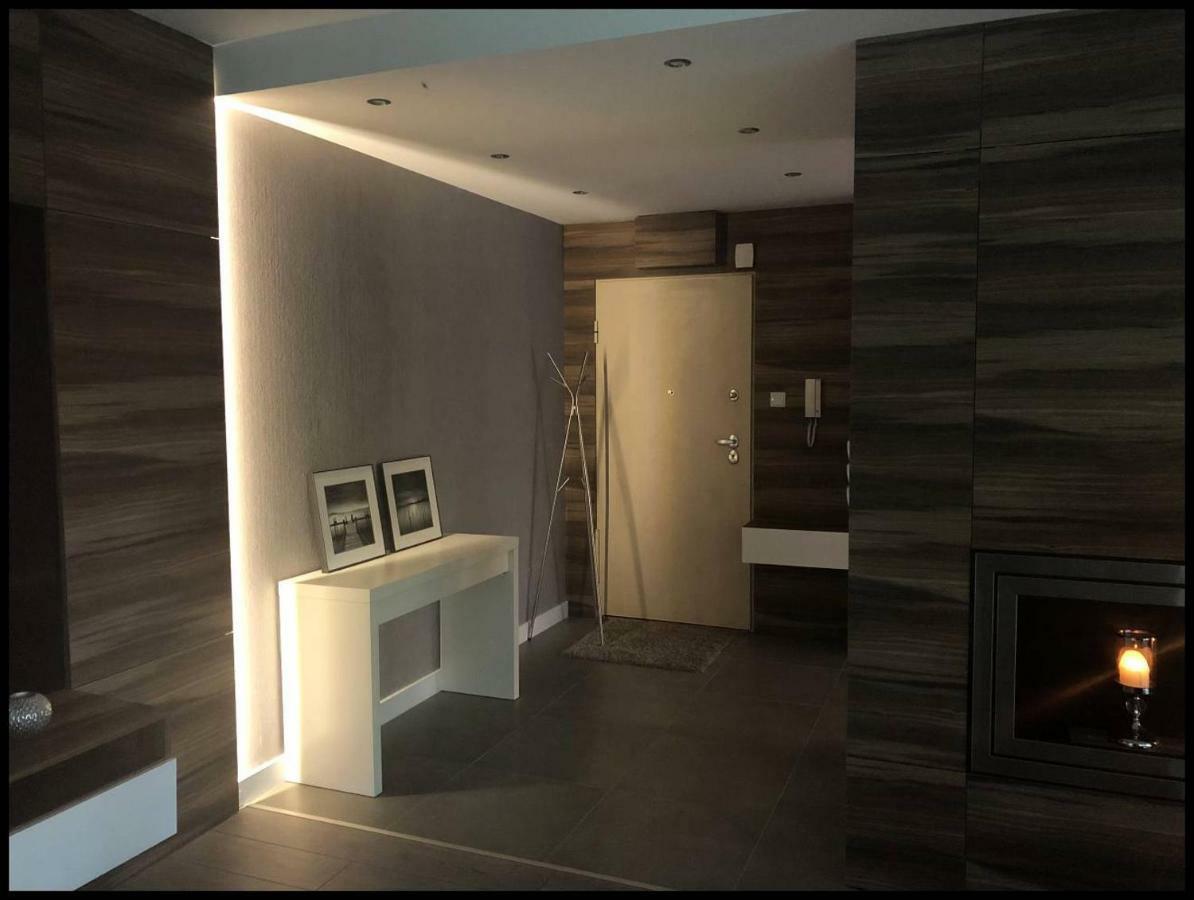 Family Apartment Golden Tulip 미엥지즈드로예 외부 사진