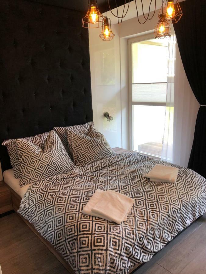 Family Apartment Golden Tulip 미엥지즈드로예 외부 사진